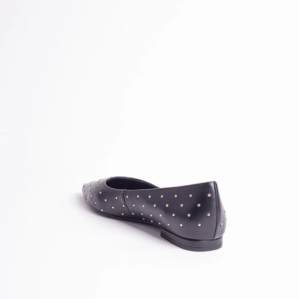 Brie Stud